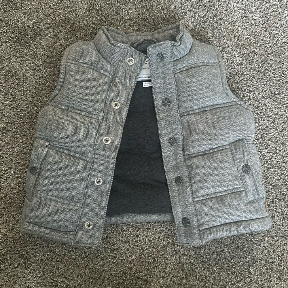 Janie and jack 6 to 12 months puffers vest